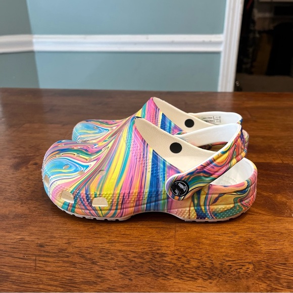 Crocs tie dye multicolor pink blue purple yellow clog sandal shoe size J2 - Picture 8 of 10